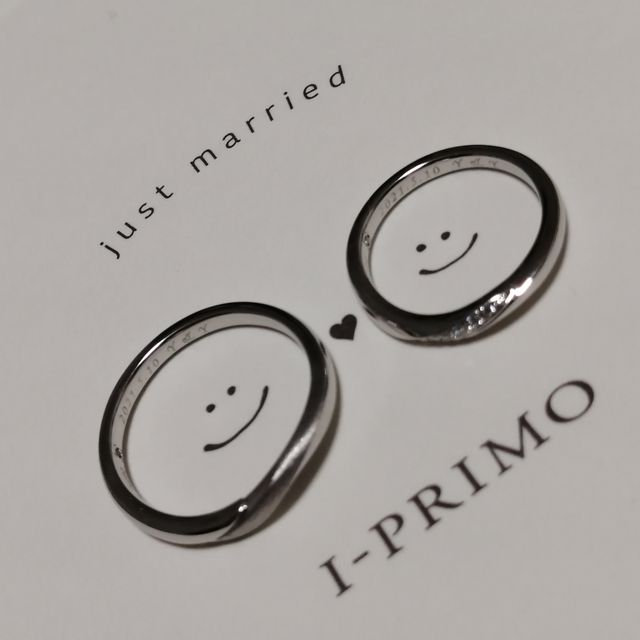 【アイプリモ(I-PRIMO)の口コミ】 丸みのあるリングでダイヤが色んな角度から見えるところ。
ねじれがあるリ…
