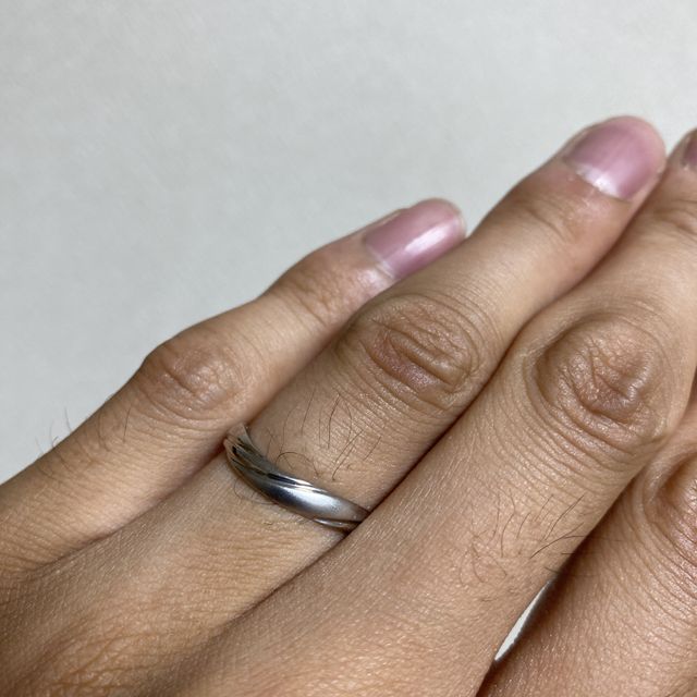 【GALA JEWELRY(ガラジュエリー)の口コミ】 鍛造の指輪を探しており、いくつかのブランドをはしごしました。その中で…