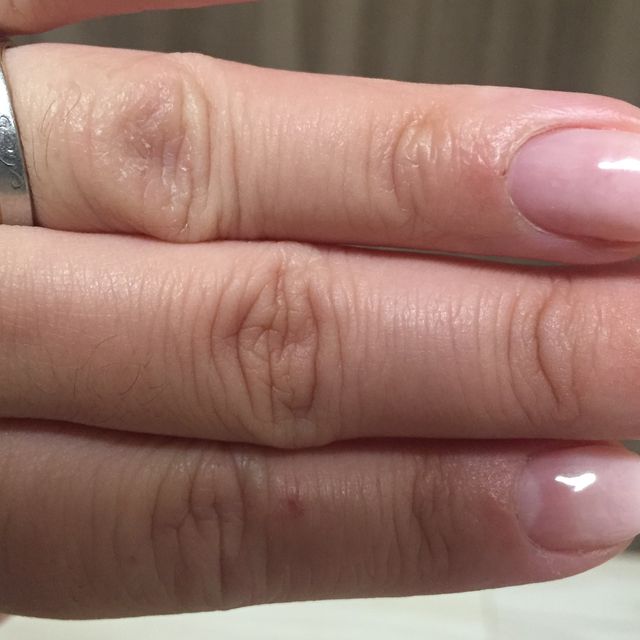 【ケイウノ ブライダル(K.UNO BRIDAL)の口コミ】 既製品では自分の指にしっくりこず、このメーカーはサイズが0.5から変更で…