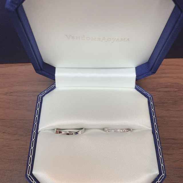 【ヴァンドーム青山(VENDOME AOYAMA)の口コミ】 着け心地が良かったのと
ダイヤが他のところより綺麗にみえました。

サイ…