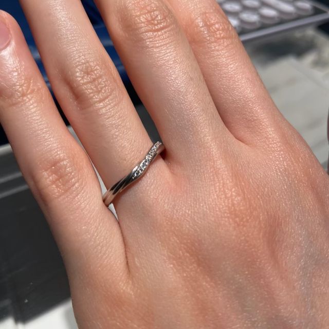 【銀座ダイヤモンドシライシの口コミ】 すらっとしていて、外資系のブランドよりも国産ブランドである分日本人の…