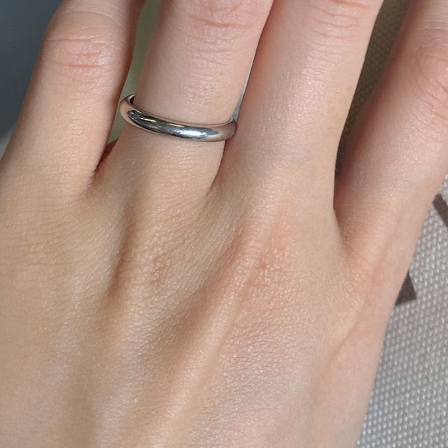 【ギンザタナカブライダル(GINZA TANAKA BRIDAL)の口コミ】 シンプルな、ストレートで丸みのあるベーシックなタイプを希望していたの…