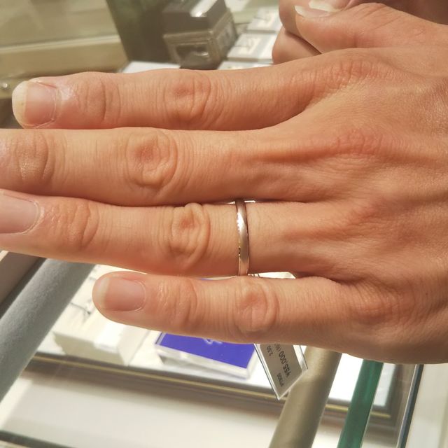 【insembre(インセンブレ)の口コミ】 プラチナで11万くらいの予算で結婚指輪を探していました。大体探したとこ…