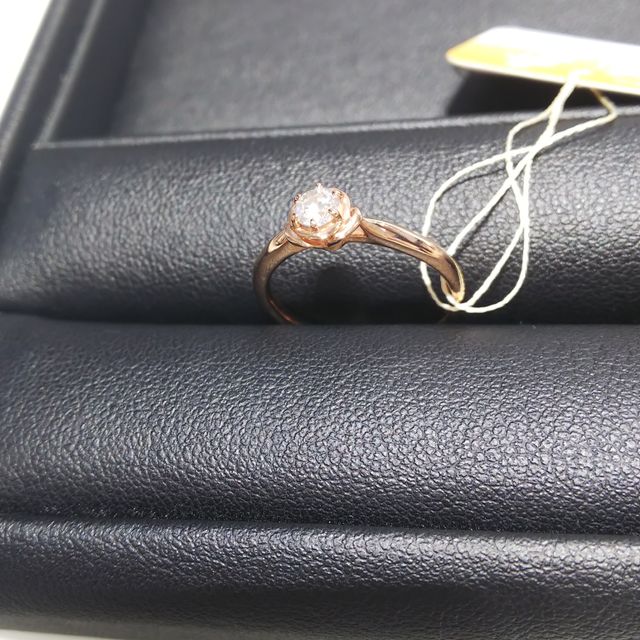 【Beauty and the Beast(ディズニー美女と野獣)の口コミ】 ディズニー美女と野獣コラボのリング。Story of Loveのマリッジリングは、…