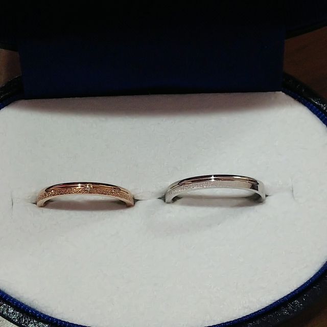 【Disney PRINCESS Rapunzel(ディズニープリンセスラプンツェル)の口コミ】 1番の決め手は「今しか買えないこと」でした。
結婚指輪をネットで探し始…