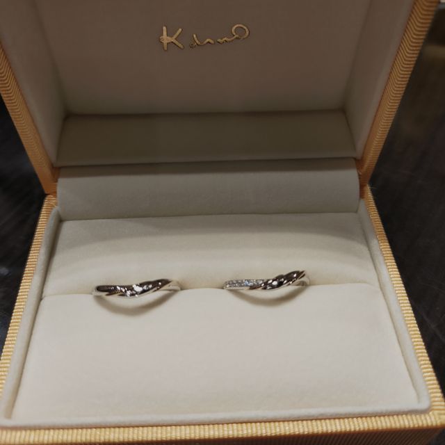 【ケイウノ ブライダル(K.UNO BRIDAL)の口コミ】 せっかくの結婚指輪なので、周りと被らない自分達だけの指輪を作りたいと…