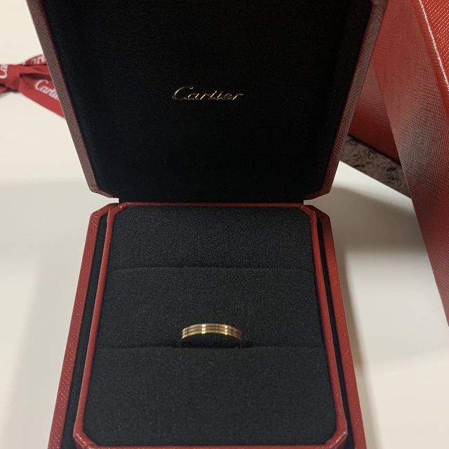 【カルティエ(Cartier)の口コミ】 イエローゴールドの指輪には憧れていたが、周りの人はだいたいプラチナだ…