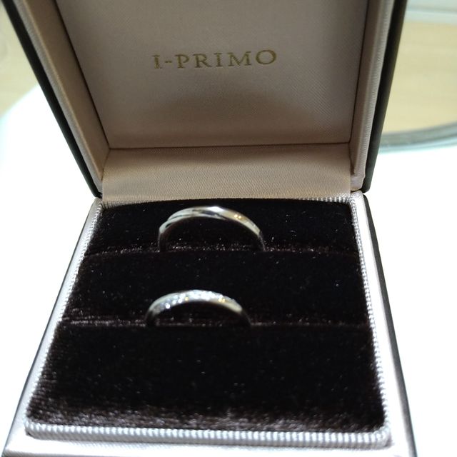 【アイプリモ(I-PRIMO)の口コミ】 シンプルな指輪がよいと思っていた。実際に店舗を訪れて、5~10種類の指輪…