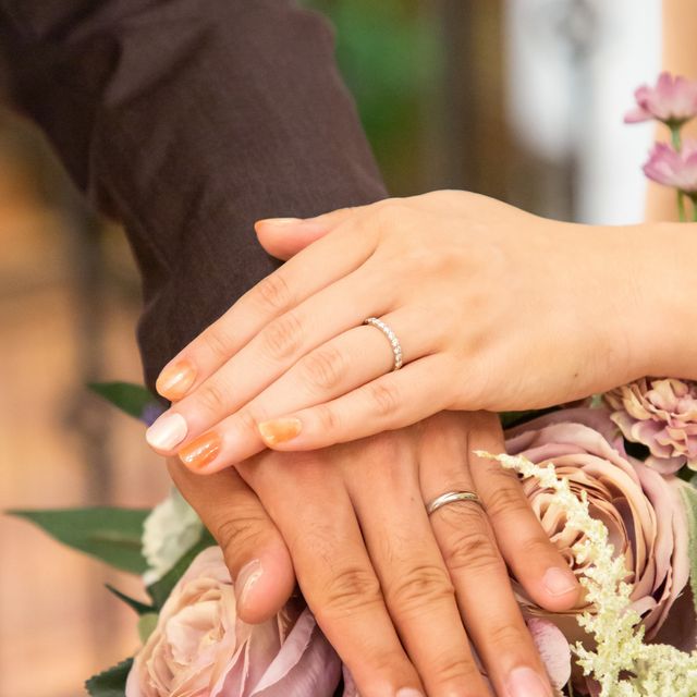 【銀座ダイヤモンドシライシの口コミ】 デザインはハーフエタニティが良かったので、ハーフエタニティの商品を片…