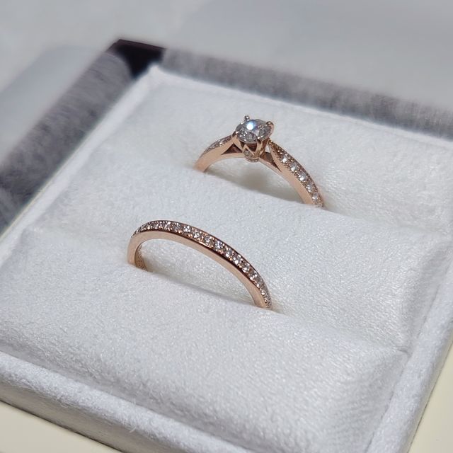 【LUCIE(ルシエ)の口コミ】 デザインに一目惚れをして、購入を前提に試着に行きました。実物は画像で…