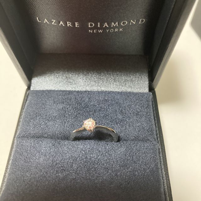【ラザール ダイヤモンド(LAZARE DIAMOND)の口コミ】 ゼクシーを見ててラザールダイヤモンドのページに目が留まり、すぐに店に…