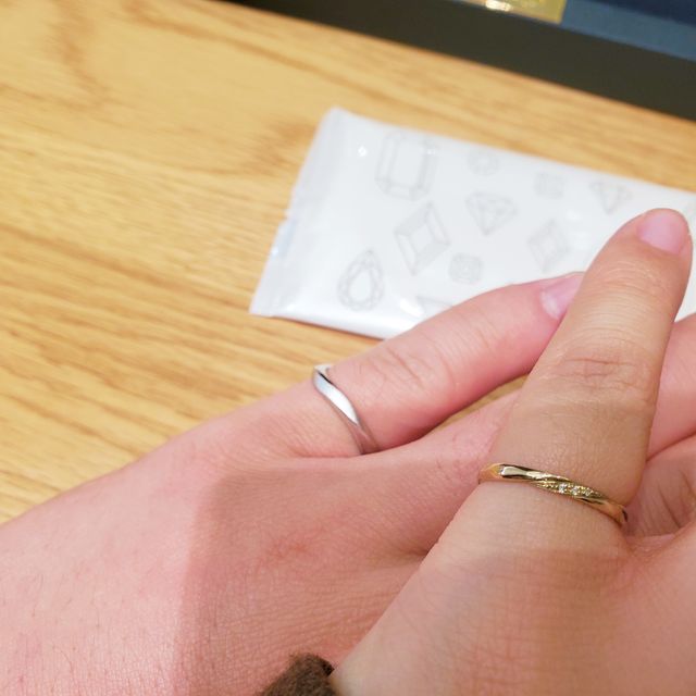 【towa et toi(トワエトワ)の口コミ】 デザインは仕事柄シンプルなものを探していましたが、ただのドシンプルな…