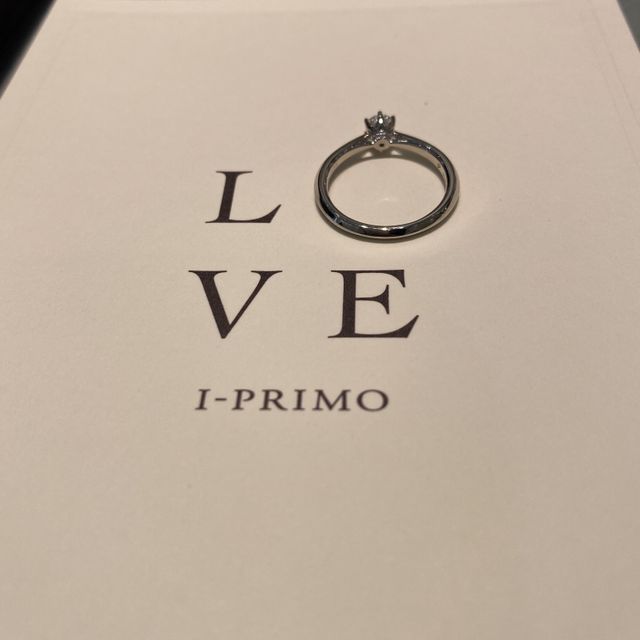 【アイプリモ(I-PRIMO)の口コミ】 何種類も試着した中でダイヤのバランスと着用感が一番しっくりしました、…