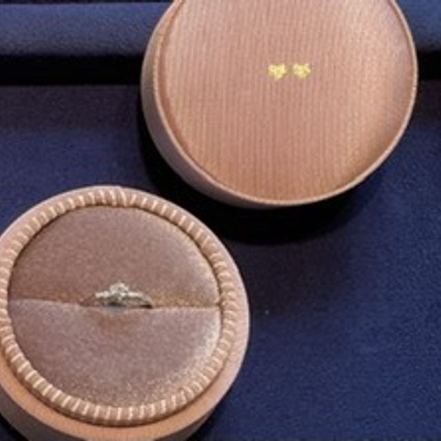 【LOVE NOTESの口コミ】 デザインやブランドなど全く分からなかったので、お店をぐるっと1周回って…