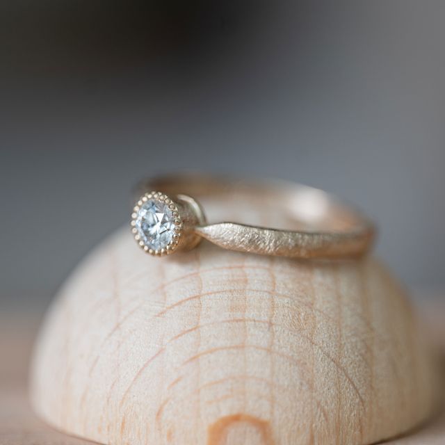 【Cayof(カヨフ)の口コミ】 有名ブランドみたいな華美なデザインが好みでなく、日常でも身につけやす…