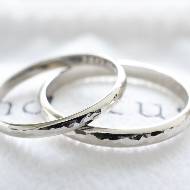 【湘南彫金工房 andfuseの口コミ】 プラチナは2mm,2.5mm,3mmから選べるので、二人の指に合わせてそれぞれ選び…