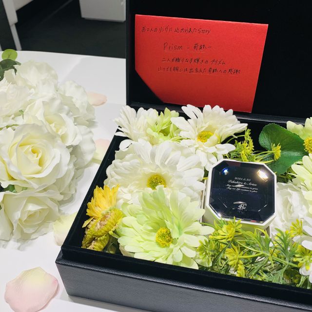 【4℃ BRIDAL(ヨンドシーブライダル)の口コミ】 (デザイン)ストレート。(素材)プラチナ950。(価格)ペアで15万円ほど。
接…