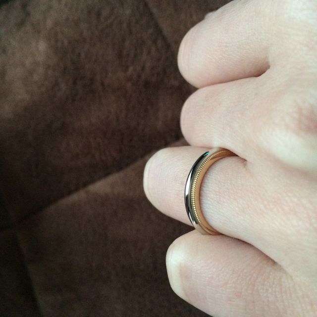 【ティファニー(Tiffany & Co.)の口コミ】 私自身、普段からアクセサリーはシルバーもゴールドも着用するため、どち…