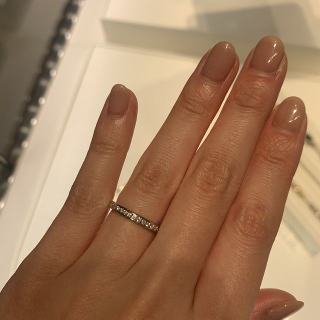 【ティファニー(Tiffany & Co.)の口コミ】 何店舗かでハーフエタニティを試着したのですが、ダイヤの輝きがで他店の…