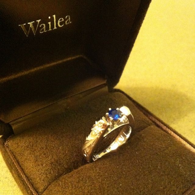 【ジュエリーツツミ(JEWELRY TSUTSUMI)の口コミ】 豪華で目を引くデザインの指輪なので、少し派手なデザインが好きな方にお…