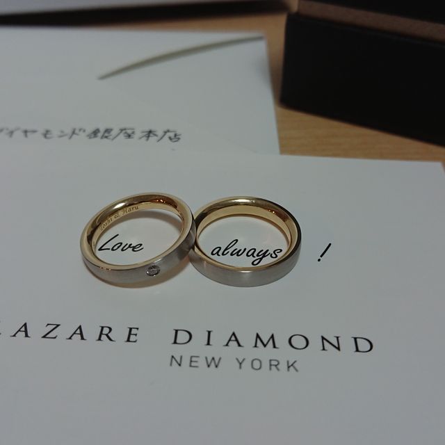 【ラザール ダイヤモンド(LAZARE DIAMOND)の口コミ】 ヘアライン加工で表面がマットな感じがかわいく、控えめなダイヤモンドが…