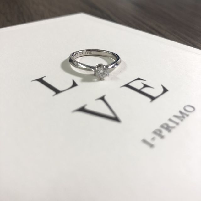 【アイプリモ(I-PRIMO)の口コミ】 いくつか店舗で試着しましたが一目惚れでした。シンプルなデザインを希望…