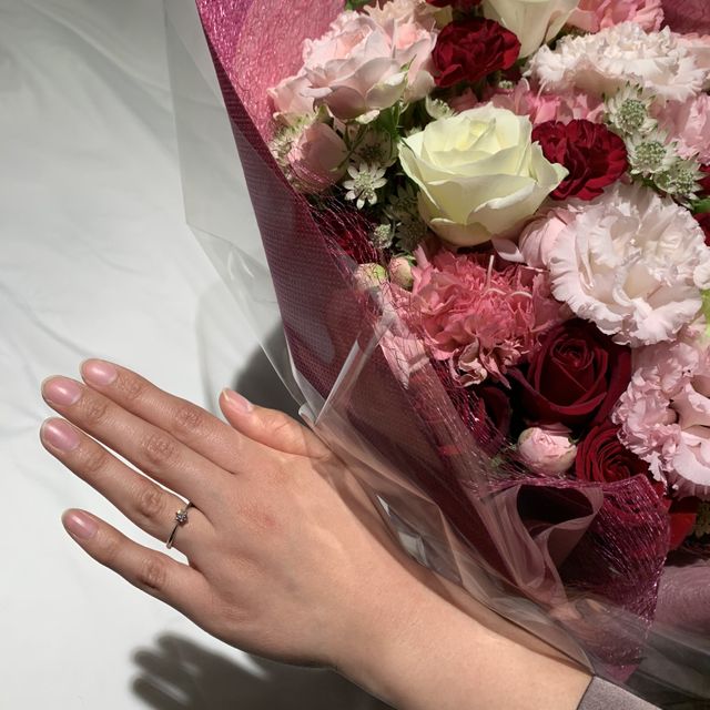 【アイプリモ(I-PRIMO)の口コミ】 王道シンプルストレートダイヤ一石のデザインに昔から憧れていました。リ…