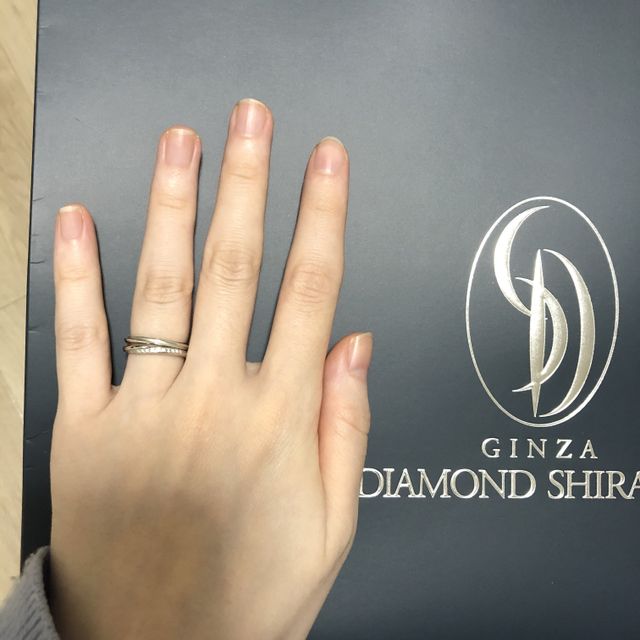 【銀座ダイヤモンドシライシの口コミ】 シンプルが好きですが、あまりにもただのリングだとオモチャみたいにも見…