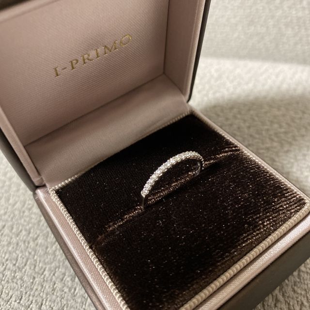 【アイプリモ(I-PRIMO)の口コミ】 婚約指輪を渡せておらず、お互いの結婚指輪だけだったため、1年目の結婚記…