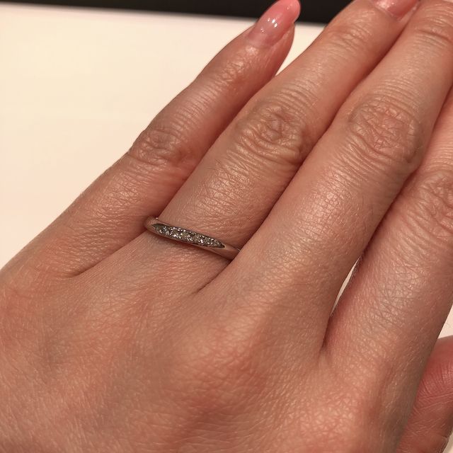 【4℃ BRIDAL(ヨンドシーブライダル)の口コミ】 着け心地もよく、他のブランドと比較しましたがシンプルでずっと着けたい…