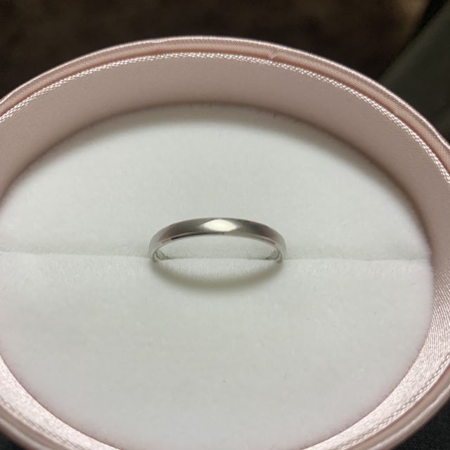 【insembre(インセンブレ)の口コミ】 デザインと価格が理想と一致したため購入しました！
また指輪の裏に刻印、…