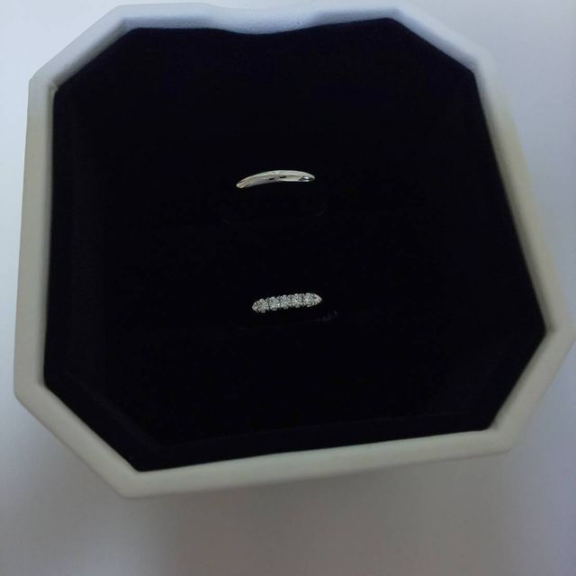 【4℃ BRIDAL(ヨンドシーブライダル)の口コミ】 レディースの指輪で、型に多くの種類がありました。どの指輪もとても輝い…