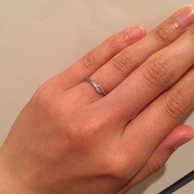 【4℃ BRIDAL(ヨンドシーブライダル)の口コミ】 普段、身に付けるものなので、どんな服装にも合うシンプルなものを探して…