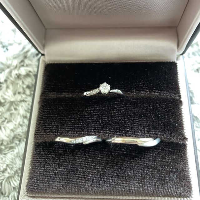 【アイプリモ(I-PRIMO)の口コミ】 デザインが豊富で可愛いのがたくさんあったので決めました。2色のデザイン…