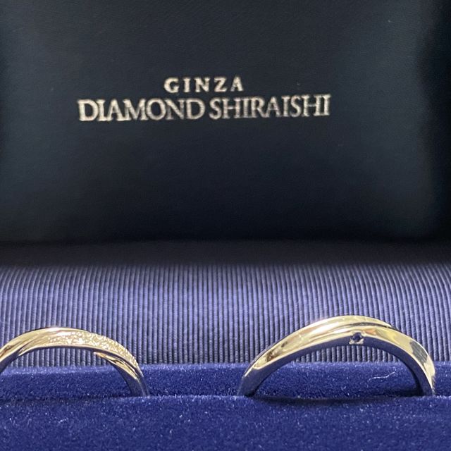 【銀座ダイヤモンドシライシの口コミ】 希望の指輪を店員さんに相談し、沢山出してもらった中で、見た目の雰囲気…