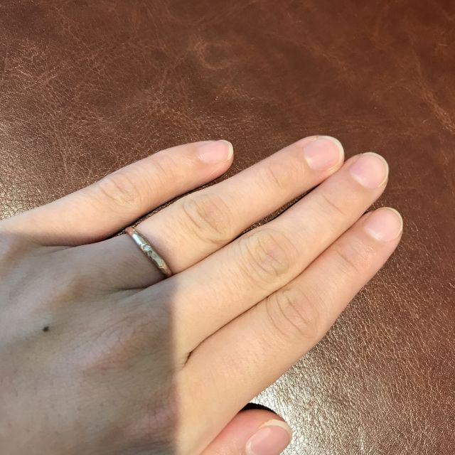 【YUKA HOJO(ユカホウジョウ)の口コミ】 彼がアクセなどをあまりつけないタイプなので、プラチナのザ•結婚指…