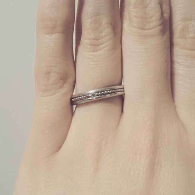 【Hamri(ハムリ)の口コミ】 いろいろなお店を見てまわっている時、デパートのジュエリー売り場のひと…