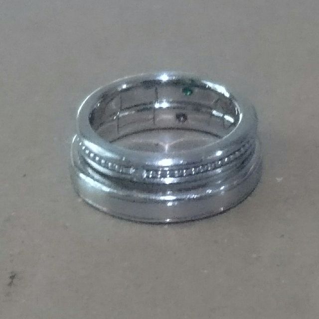 【Hamri(ハムリ)の口コミ】 いろいろなお店を見てまわっている時、デパートのジュエリー売り場のひと…