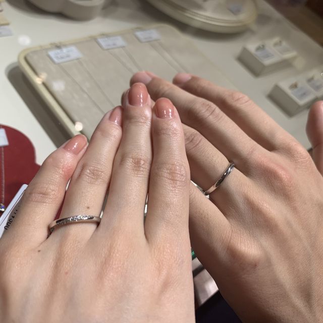 【TRECENTI(トレセンテ)の口コミ】 プラチナの仕上げにこだわりがあると説明を受けてから試着させていただい…