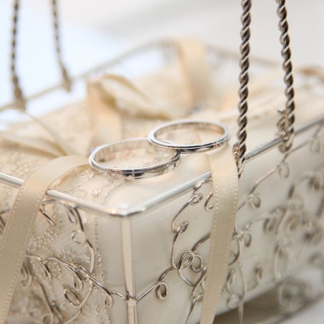 【カルティエ(Cartier)の口コミ】 シンプルなデザインと価格、素材、ネームバリューです。毎日つけるものの…