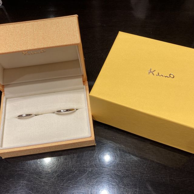 【ケイウノ ブライダル(K.UNO BRIDAL)の口コミ】 二つの指輪を重ねると、2枚の葉っぱが合わさって双葉のようになります。ま…