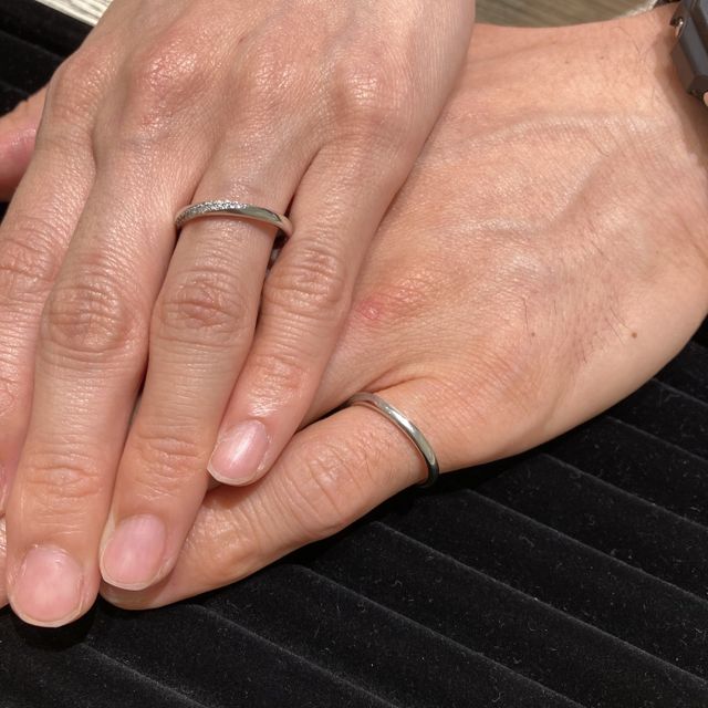 【TRECENTI(トレセンテ)の口コミ】 指輪は内甲丸の断面でプラチナを豊富に使っているそうです。そのためつけ…