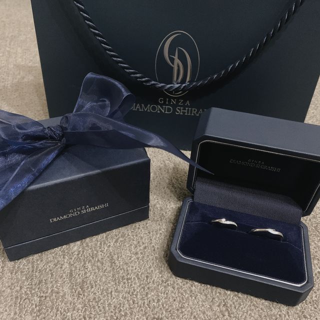 【銀座ダイヤモンドシライシの口コミ】 シンプルだけど他にないスタイリッシュなデザイン、ダイヤモンドも少し多…