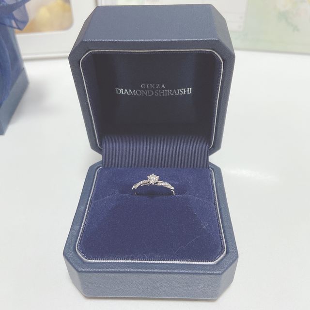 【銀座ダイヤモンドシライシの口コミ】 デザインはウェーブやねじねじの指輪を探していていました。ウェーブだと…