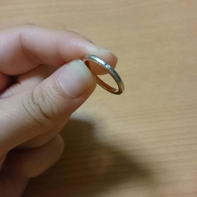 【NINA RICCI(ニナリッチ)の口コミ】 私が「可愛い」、主人が「シンプル」を条件に探していました。外がプラチ…