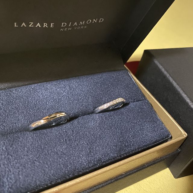 【ラザール ダイヤモンド(LAZARE DIAMOND)の口コミ】 少しカーブのあるものを選びました。ここのお店で指の形によって似合うも…
