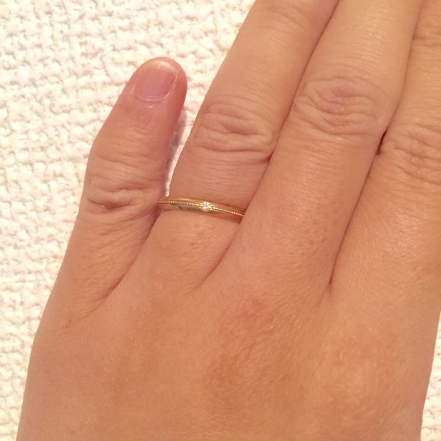 【Joie de treat.(ジョア・ドゥ・トリート)の口コミ】 シンプルだけど少し個性のあるゴールドの細めの結婚指輪を探していました…