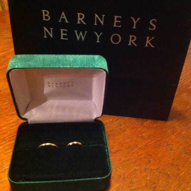 【Joie de treat.(ジョア・ドゥ・トリート)の口コミ】 シンプルだけど少し個性のあるゴールドの細めの結婚指輪を探していました…