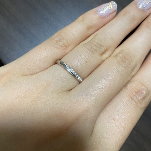 【4℃ BRIDAL(ヨンドシーブライダル)の口コミ】 デザインはシンプルで可愛く、普段使いにもおでかけにもぴったりです。大…