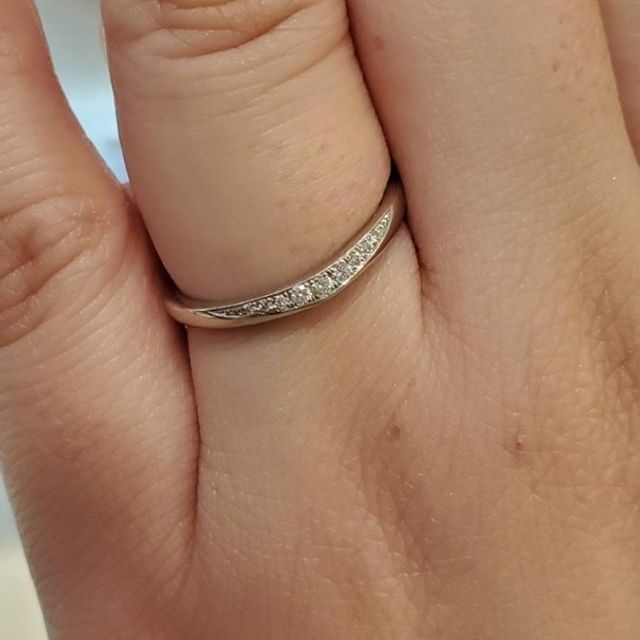 【TRECENTI(トレセンテ)の口コミ】 画像のように、こぶりのダイヤモンドを施したデザインが比較的多く感じま…